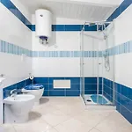 Casa Lupa Magnifica Con Giardino