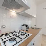 Casa Lupa Magnifica Con Giardino *