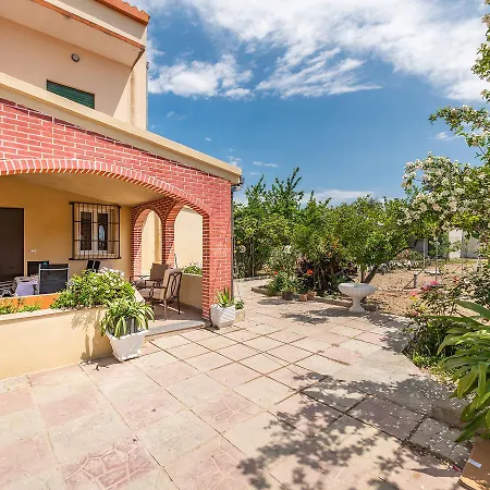 Casa Lupa Magnifica Con Giardino *