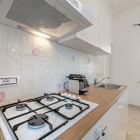 Casa Lupa Magnifica Con Giardino *